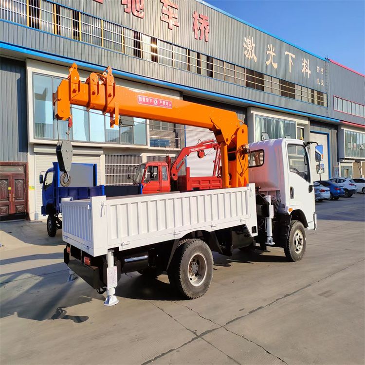 环翠区三轮随车吊定制 农用改装机自备吊中瑞长期出售